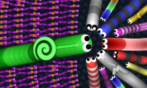 Slitherio: Eat them all