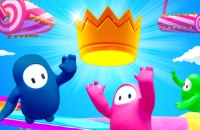 Play Small Guys: Battleground Arena now!